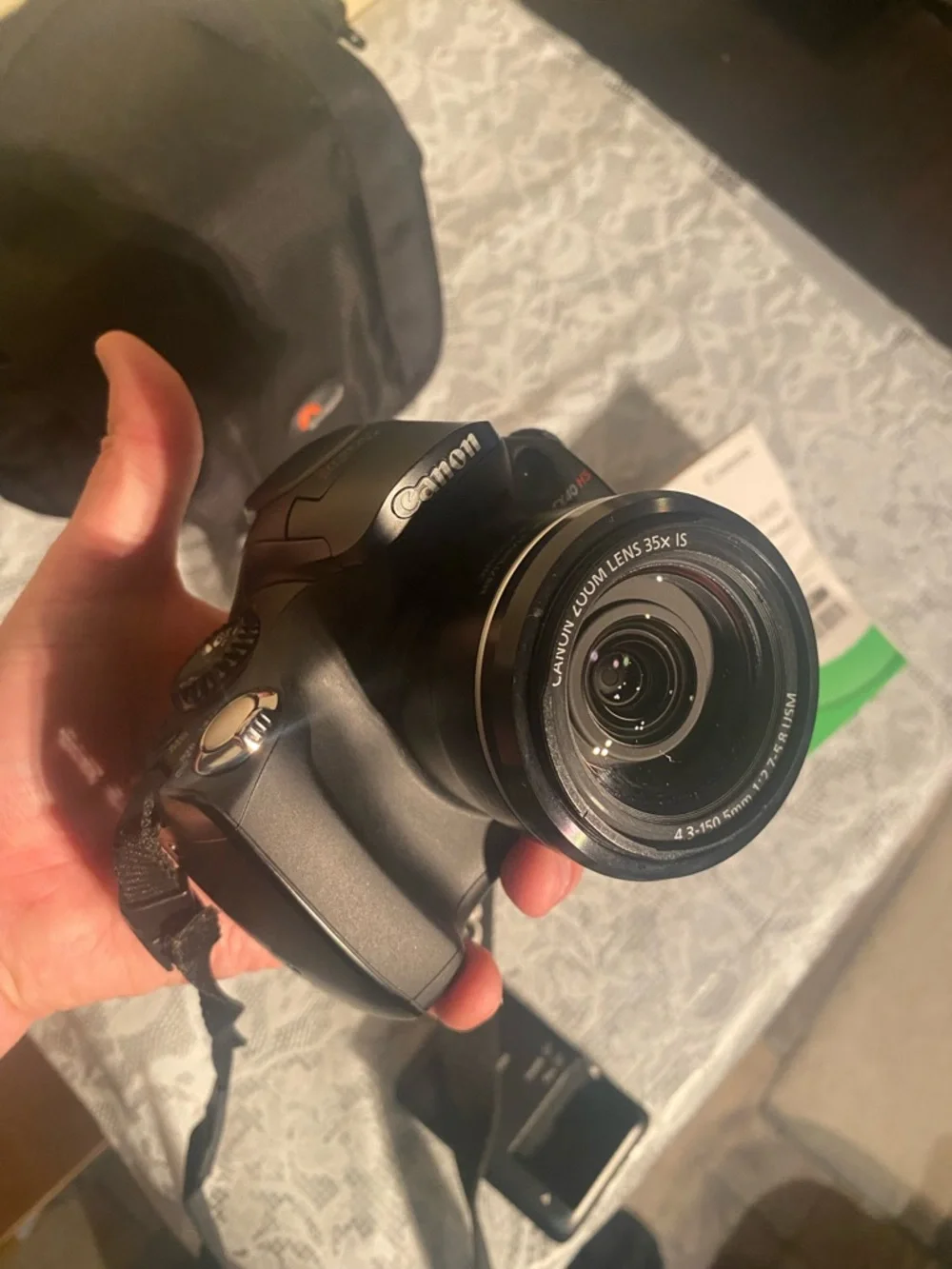 Canon PowerShot SX40 HS: 12.1 MP Digital Camera & Charger/Case - Picture 10 of 10